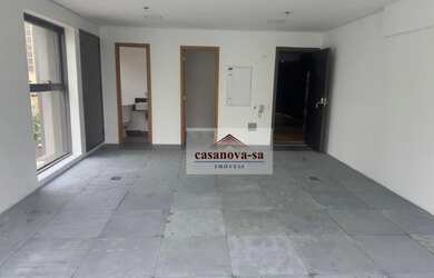 Imagem: O depósito possui 1 Vaga na garagem, 42m² de Área e está