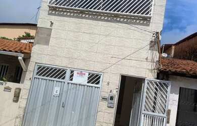 Imagem: A casa possui 3 Dormitórios, 2 Banheiros e está localizado