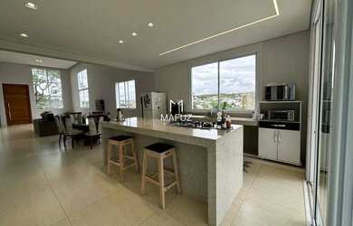 Imagem 4: Casa à venda, 4 quartos, 2 suítes, 6 vagas, Condomínio Gran Royalle...