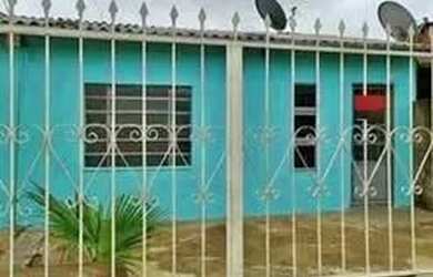 Imagem: A casa possui 2 Dormitórios e está localizado em Betânia