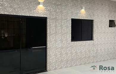 Imagem: A casa possui 4 Dormitórios, 3 Banheiros, 4 Vagas na garagem