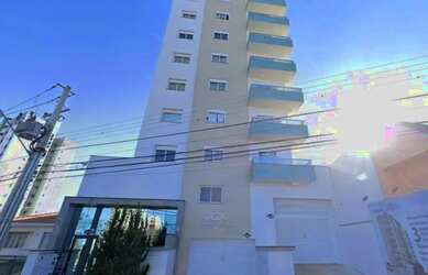 Imagem: O apartamento possui 3 Dormitórios, 1 Banheiro, 2 Vagas na