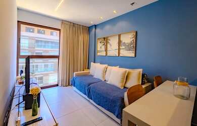 Imagem: O apartamento possui 1 Dormitório, 1 Banheiro, 1 Vaga na garagem