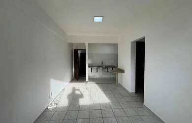 Imagem 13: Quarto e sala, vaga de garagem, aceita financiamento