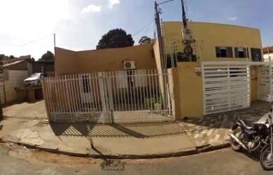 Imagem: O terreno possui 905m² de Área e está localizado em Lixeira