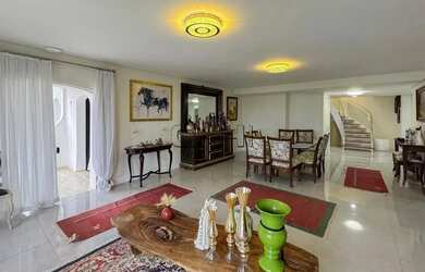 Imagem: O apartamento na cobertura possui 5 Dormitórios, 5 Banheiros