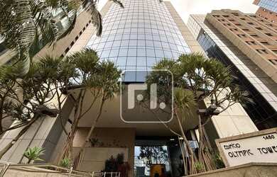 Imagem: O depósito possui 5 Vagas na garagem, 300-0m² de Área e está