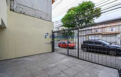 Imagem: O depósito à venda possui 3 Vagas na garagem e 170m² de Área