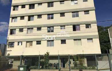 Imagem: O apartamento possui 1 Dormitório, 1 Banheiro, 1 Vaga na garagem