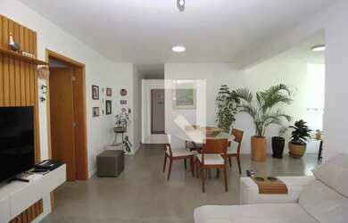 Imagem: O apartamento possui 3 Dormitórios, 2 Banheiros, 2 Vagas na