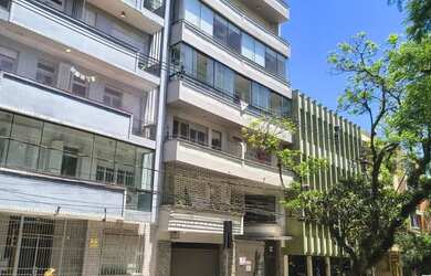 Imagem: O apartamento possui 2 Dormitórios, 2 Banheiros, 105m² de