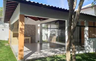 Imagem: A casa em condomínio possui 3 Dormitórios, 4 Banheiros, 2