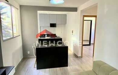 Imagem: O apartamento possui 2 Dormitórios, 1 Banheiro, 1 Vaga na garagem