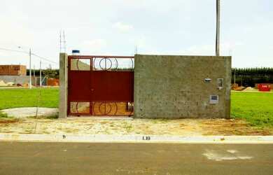 Imagem: O terreno possui 154m² de Área Privada e está localizado