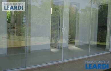 Imagem: O terreno à venda possui 430m² de Área e está localizado