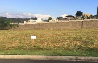 Imagem: O terreno possui 350m² de Área e está localizado em Pinheiro