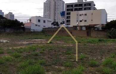 Imagem: O terreno possui 2.883m² de Área e está localizado em Centro