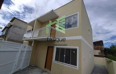 Imagem: A casa possui 3 Dormitórios, 3 Banheiros, 1 Vaga na garagem