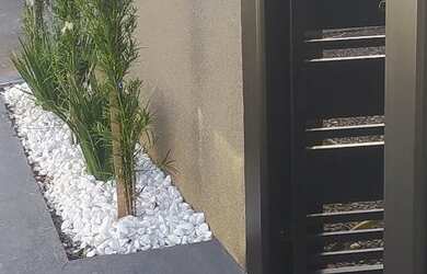 Imagem 11: Casa em avenida. Piscina, 60m² de Área, 2 Vagas na garageme2 Dormitórios