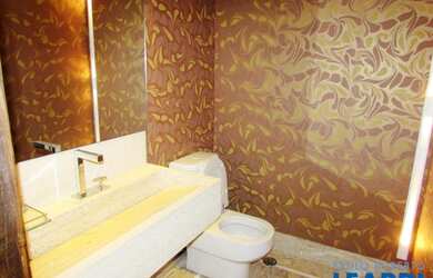 Imagem: O apartamento possui 4 Dormitórios, 5 Banheiros, 5 Vagas na