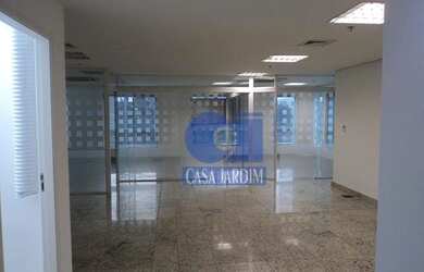 Imagem: O depósito possui 2 Vagas na garagem, 96m² de Área e está