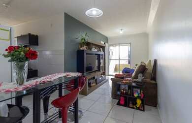 Imagem: O apartamento possui 2 Dormitórios, 1 Banheiro, 1 Vaga na garagem