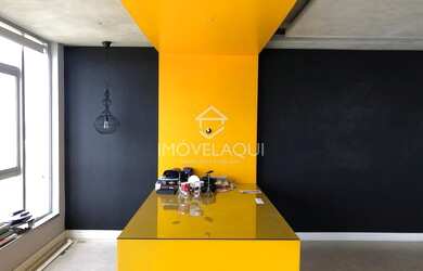 Imagem: O depósito possui 2 Vagas na garagem, 57m² de Área e está