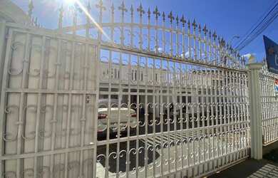 Imagem: A casa em condomínio possui 5 Dormitórios, 4 Banheiros, 4