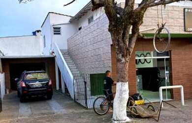 Imagem 3: Casa para venda com 300 metros quadrados com 500metros quadrados