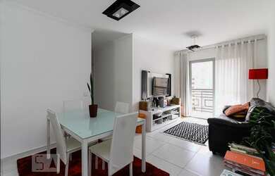 Imagem: O apartamento possui 3 Dormitórios, 1 Banheiro, 1 Vaga na garagem