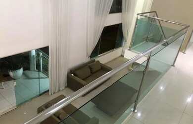 Imagem: A casa em condomínio possui 4 Dormitórios, 5 Banheiros, 2