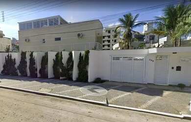 Imagem: A casa possui 4 Dormitórios, 5 Banheiros, 302m² de Área e