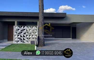 Imagem: A casa em condomínio possui 3 Dormitórios, 4 Banheiros, 4