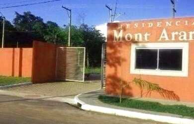 Imagem: A casa possui 2 Dormitórios, 1 Banheiro, 2 Vagas na garagem