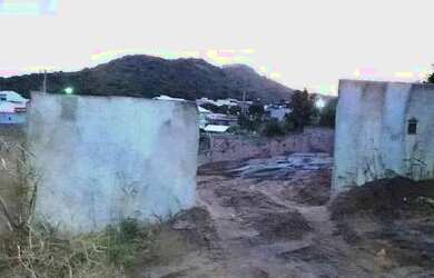 Imagem: O terreno possui 600m² de Área e está localizado em Porto