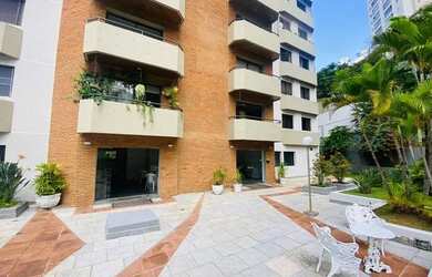 Imagem: O apartamento possui 3 Dormitórios, 4 Banheiros, 3 Vagas na