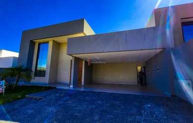 Imagem: A casa em condomínio possui 4 Dormitórios, 5 Banheiros, 3