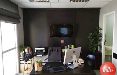 Imagem: O depósito possui 1 Vaga na garagem e 50m² de Área e está