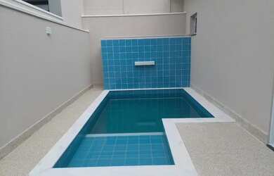 Imagem: A casa em condomínio possui 3 Dormitórios, 4 Banheiros, 3