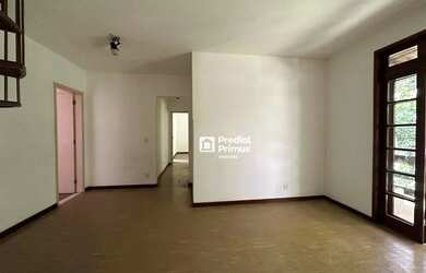 Imagem: O apartamento possui 3 Dormitórios, 1 Banheiro, 1 Vaga na garagem