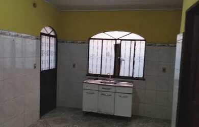 Imagem: A casa possui 2 Dormitórios, 1 Banheiro, 50m² de Área e