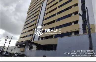 Imagem: O apartamento possui 5 Dormitórios, 1 Banheiro, 4 Vagas na