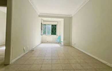 Imagem: O apartamento possui 2 Dormitórios, 2 Banheiros, 90m² de Área