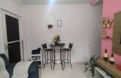 Imagem: O apartamento possui 1 Dormitório, 1 Banheiro, 1 Vaga na garagem