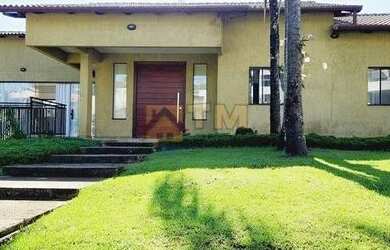 Imagem: A casa em condomínio possui 3 Dormitórios, 2 Banheiros, 3