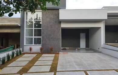 Imagem: A casa em condomínio possui 3 Dormitórios, 3 Banheiros, 4