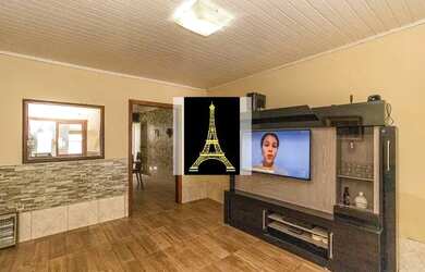 Imagem: A casa possui 2 Dormitórios, 2 Banheiros, 1 Vaga na garagem