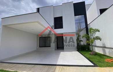 Imagem: A casa em condomínio possui 3 Dormitórios, 1 Banheiro, 2 Vagas