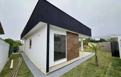 Imagem: A casa em condomínio possui 3 Dormitórios, 1 Banheiro, 1 Vaga