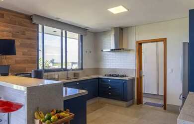 Imagem 14: Imóvel para aluguel e venda possui 403 metros quadrados com 4 quartos